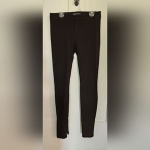 3/$25 Vince Skinny Business Casual Brown Pant size 2